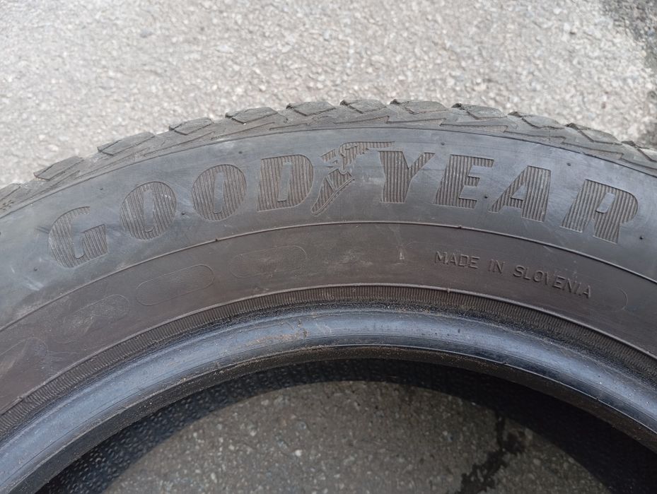 Пара всесезонки 185/65 R15 Good Year Vector 4 Seasons