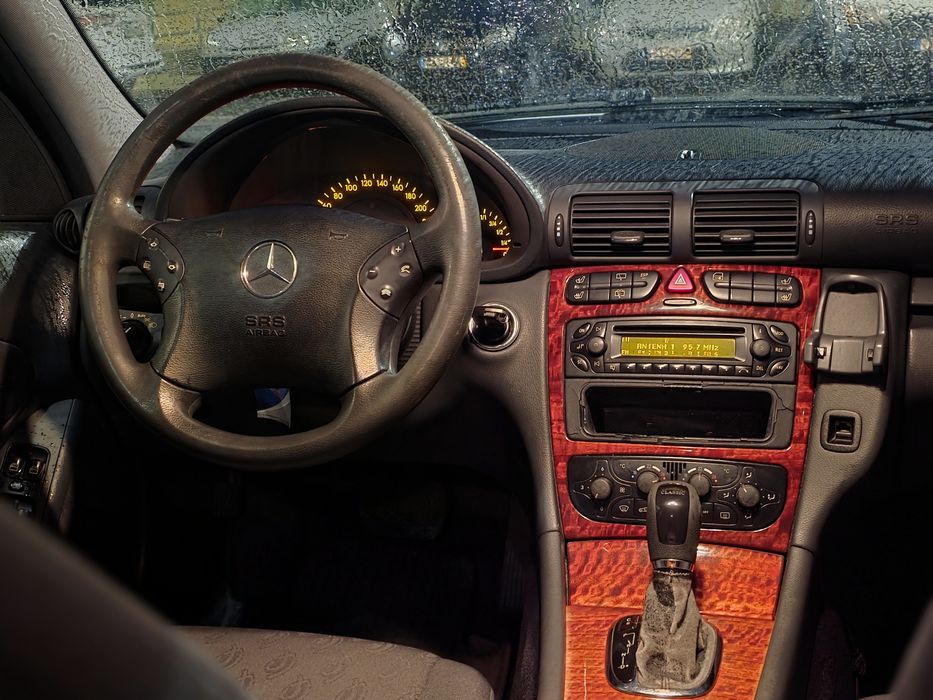 Mercedes-Benz C220CDI