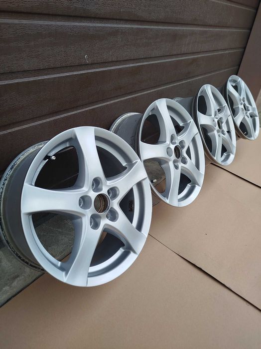 Felgi aluminiowe BORBET F 6.5Jx16H2 ET50 5x112