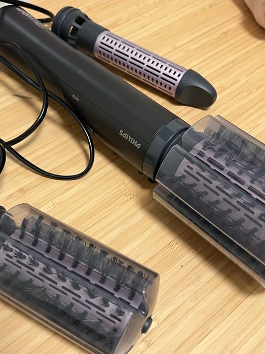 Фен-щітка Philips BHA715/00