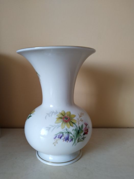 Wazon porcelanowy  WEIMAR PORZELLAIN seria Christa