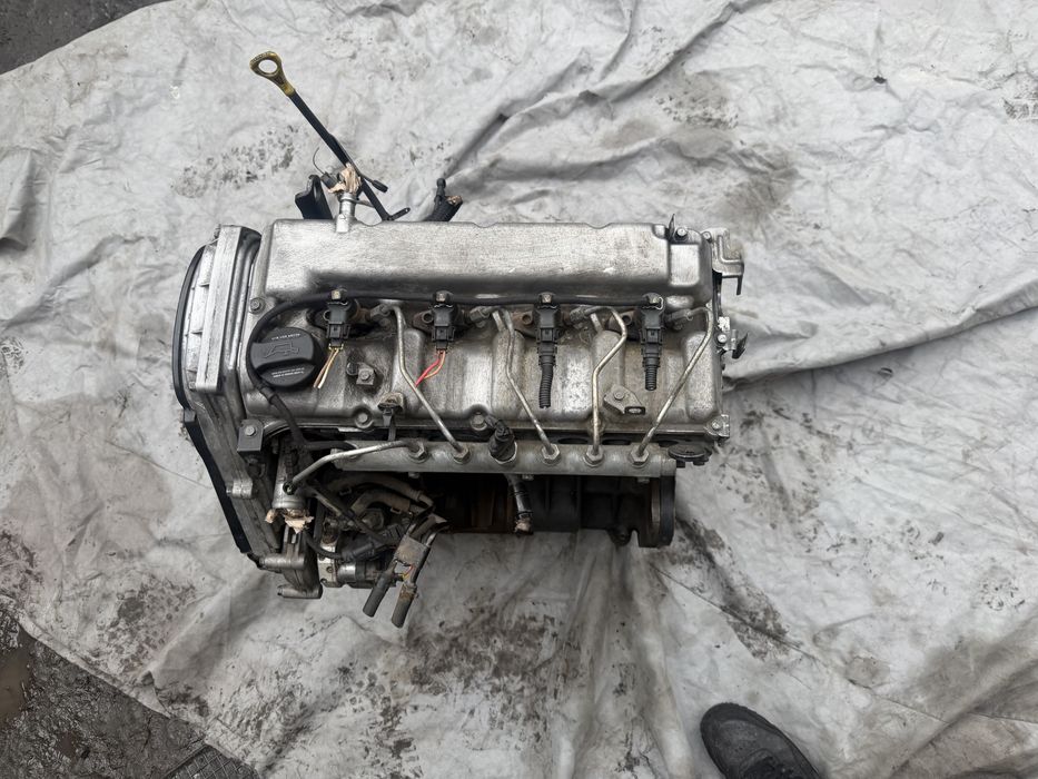 Двигатель мотор Kia Sorento 2.5 CRDI D4CB киа соренто 2005г 140 лошад