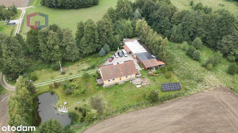 Ház, 274 m², telek 4 m²