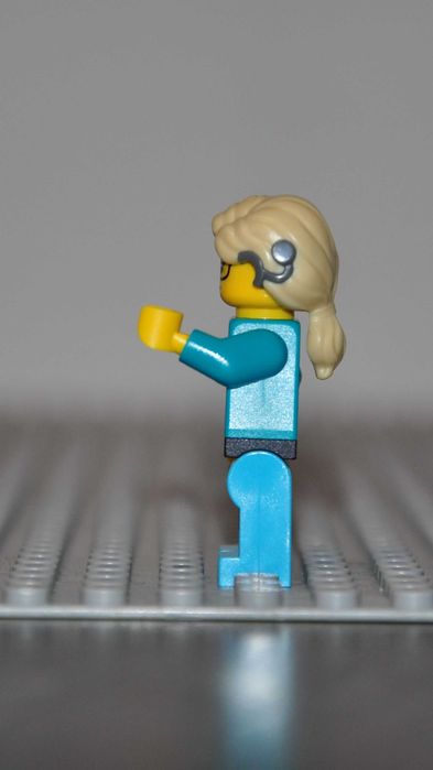 0414 Figurka LEGO col25-12 Minifigures Pet Groomer, Series 25