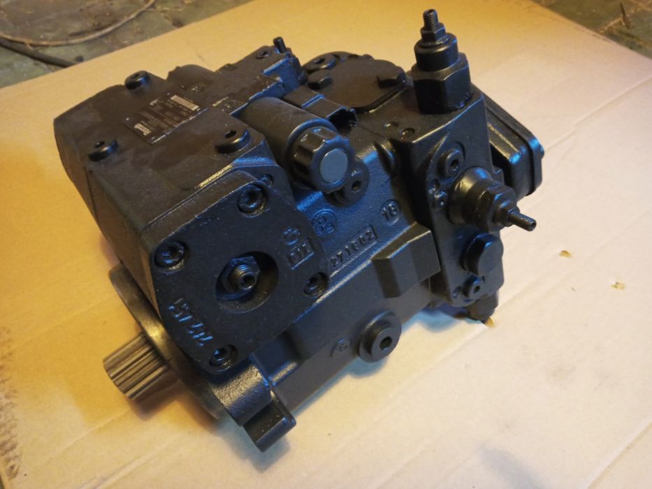 Hydrostat Pompa jazdy A4VG  56