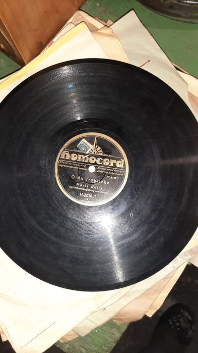 Продаю антикварні платівки/пластинки