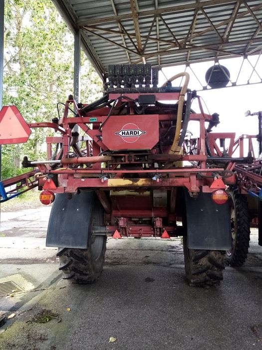 Hardi COMMANDER 4 400L  Opryskiwacz przyczepiany