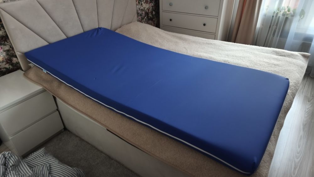 Materac rehabilitacyjny /medyczny jak nowy