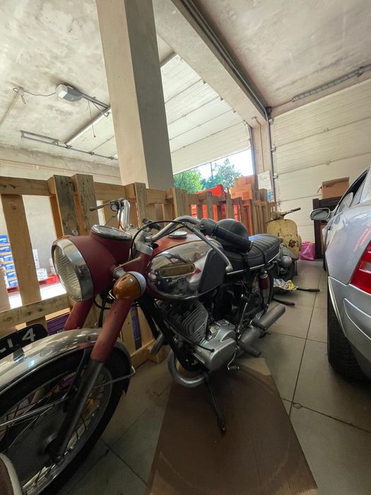 Vendo Yamaha antiga em bom estado