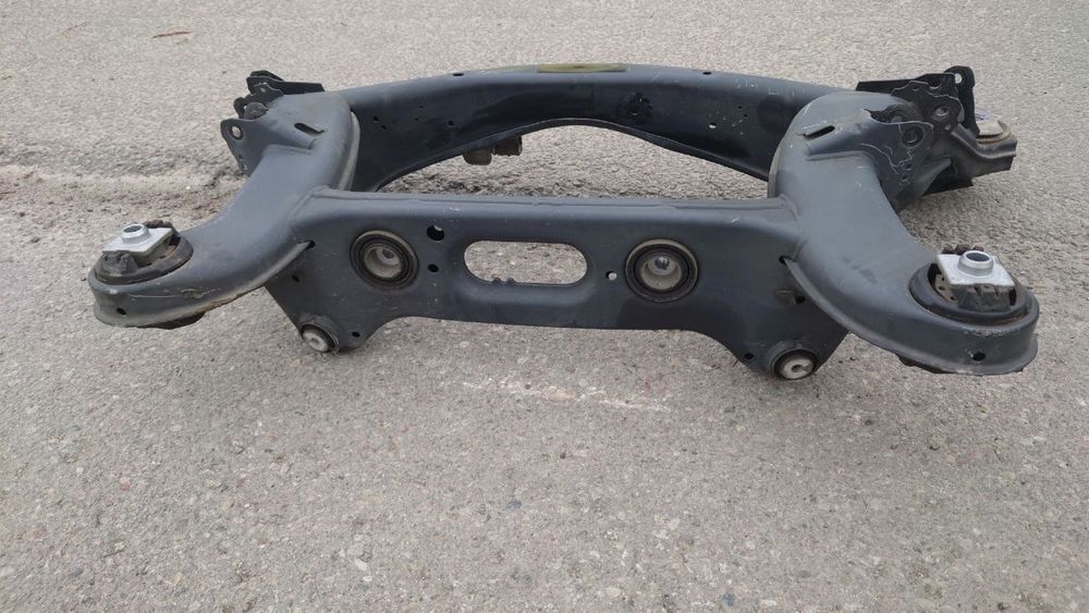 Подрамник Мерседес w204 w205 w212 w213 w238 w221 w222 ML GL GLS GLE