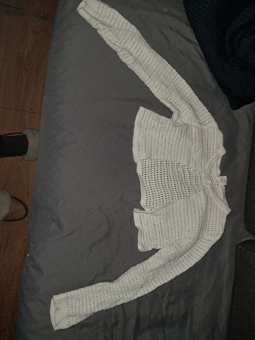 Sprzedam Bolerko roz 140