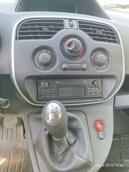 продам авто Renault Kangoo 2016 г.Чистый пассажир.пробег 189 км.