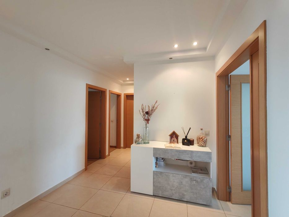 Apartamento T3 mobilado