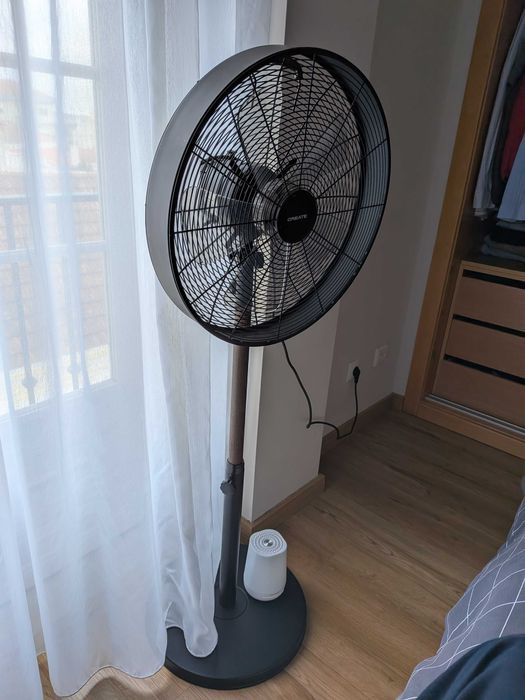 Ventoinha de Pé Create Air Stand Wood 50W (Estilo Retro / Madeira)
