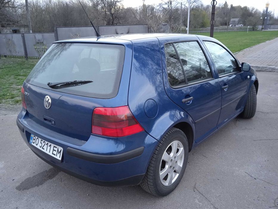 Продам Фольксваген гольф 4.