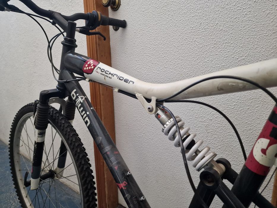 Bicicleta B'Twin Rockrider Full Suspension