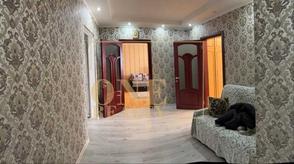 Продаж 3к 82.2 кв. м Подільський р-н, Велика площа, Вдале планування