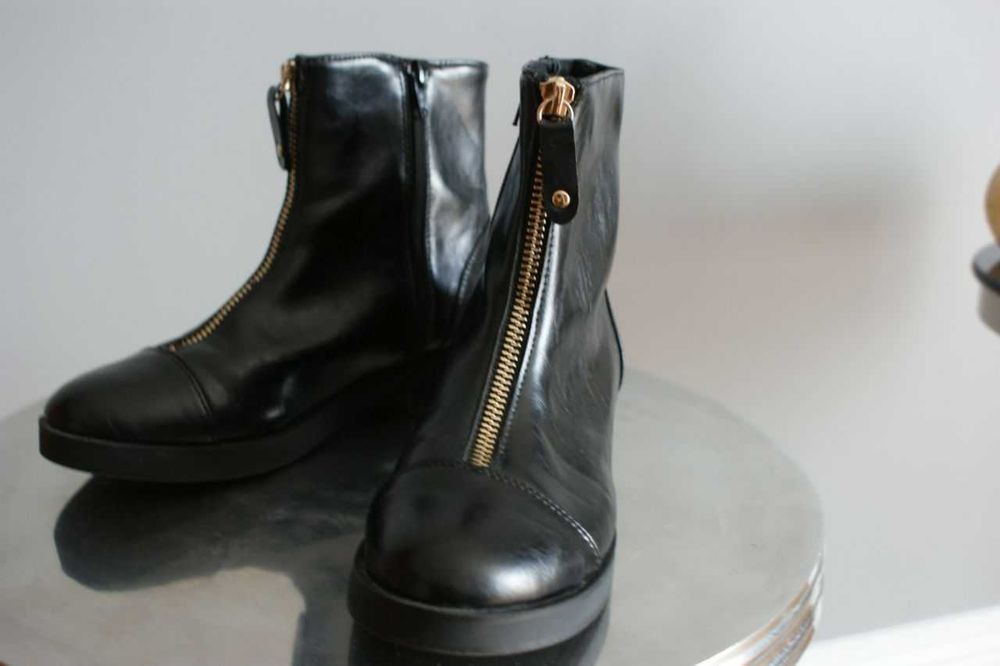 Czarne botki za kostkę buty Zara z suwakiem na suwak 36