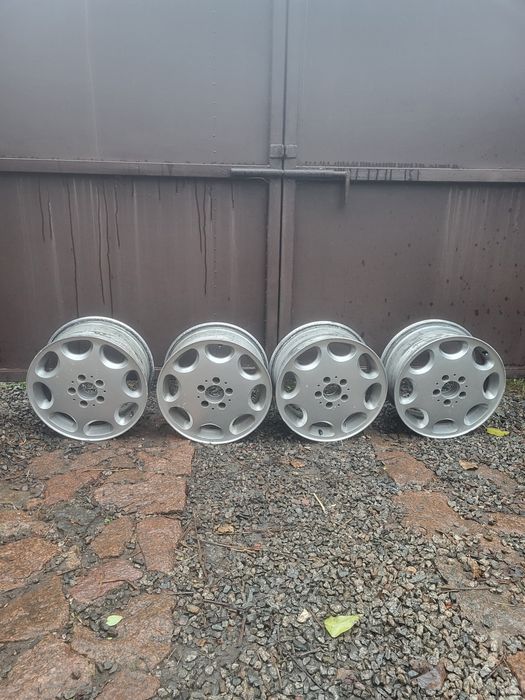 Диски мерседес ромашки r16 оригинал.