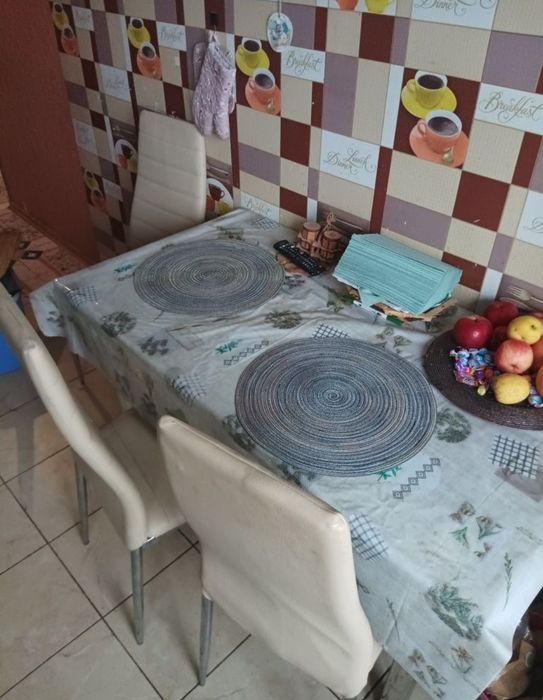 Квартира 2х кімнатна.Волочиськ.Центр.