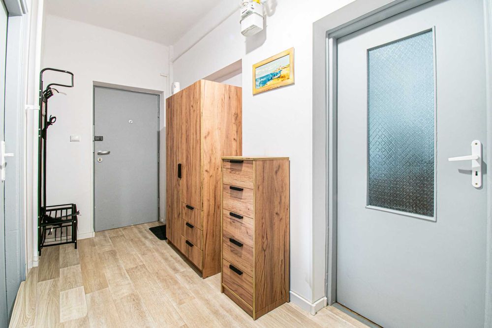 2 niezależne pok. 49m2, *Mogilska* piwnica