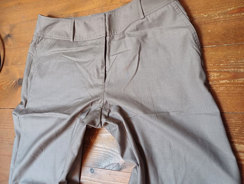 Piękne spodnie garniturowe z szerokimi nogawkami szerokie dzwony kolor