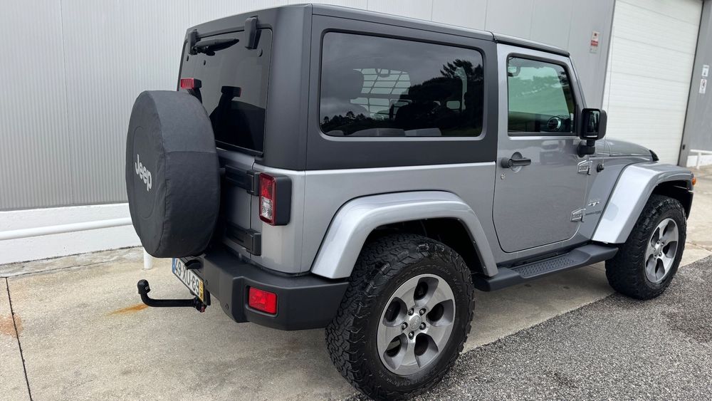 Jeep Wrangler458554593940623364