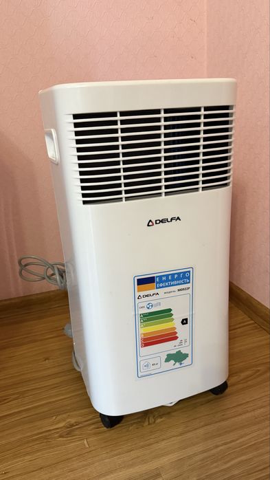 Продам мобільний кондиціонер DELFA M0922P
