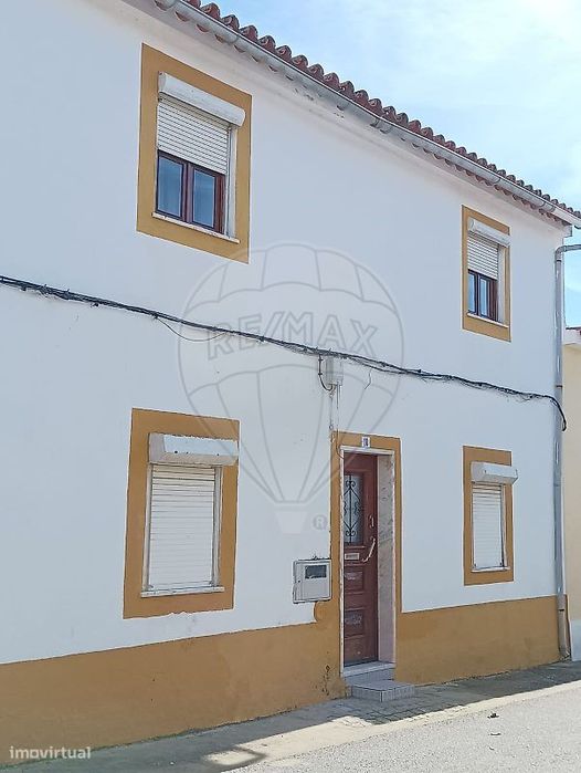 Moradia T4 para venda