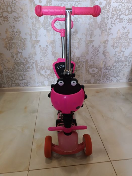 Самокат , біговел, рожевий