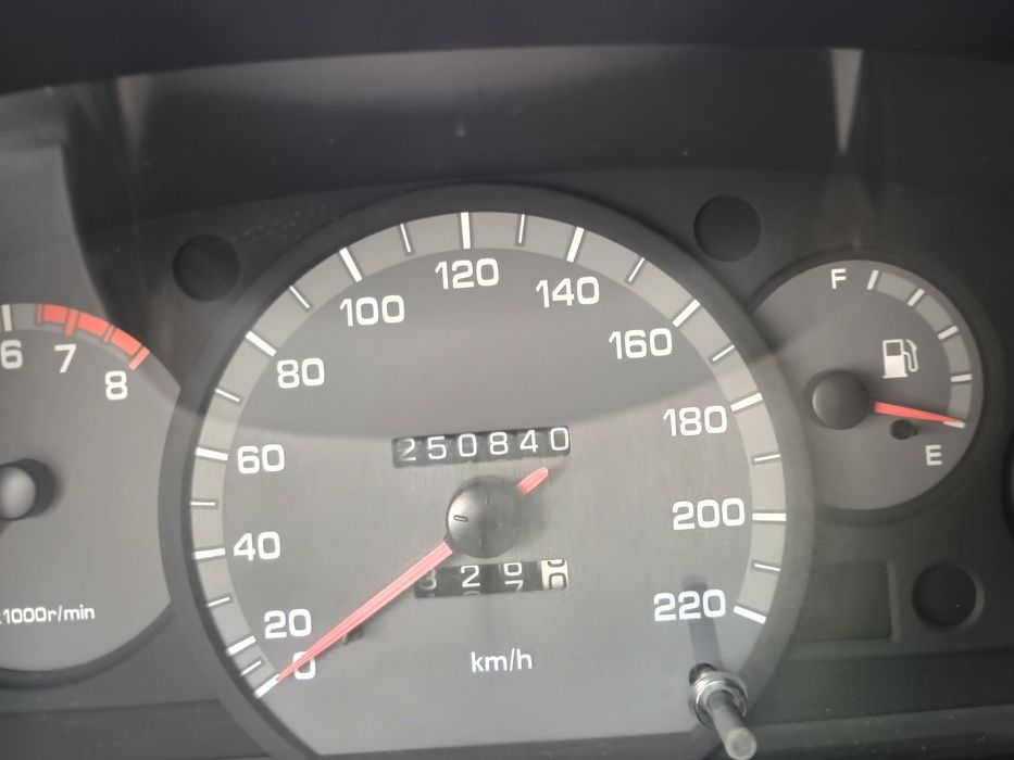 Продам  део нубіру 1.6