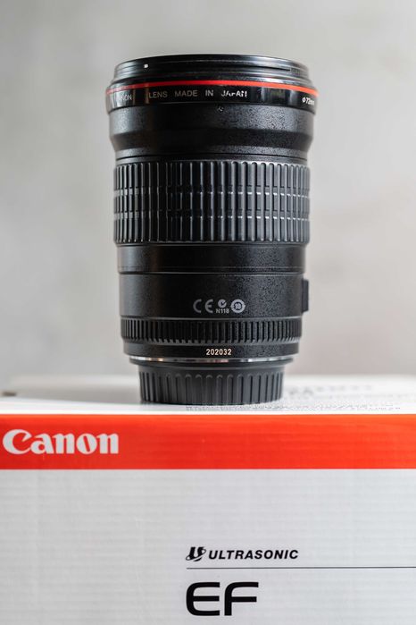 Об'єктив Canon 135/2