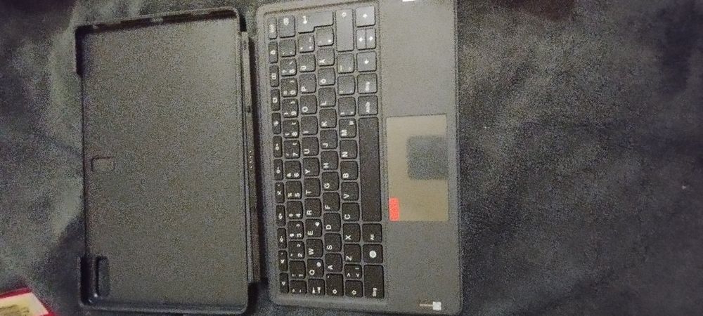 Pokrowiec Lenovo z klawiaturą