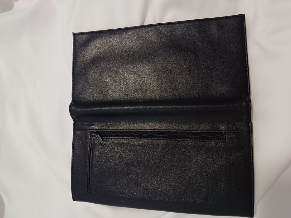 Чорний шкіряний Гаманець для документів, карток, монет.