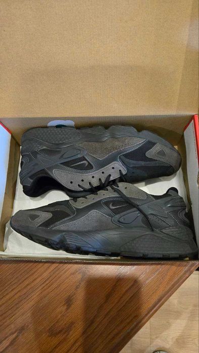 Кроссовки мужские NIKE 44.5 размер