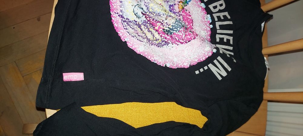 Bluzeczka wierzę w jednorożce cekiny emocji wzór ciekawy