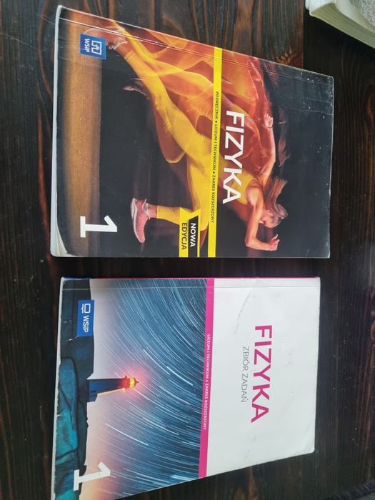 Książka + zbiór zadań Fizyka