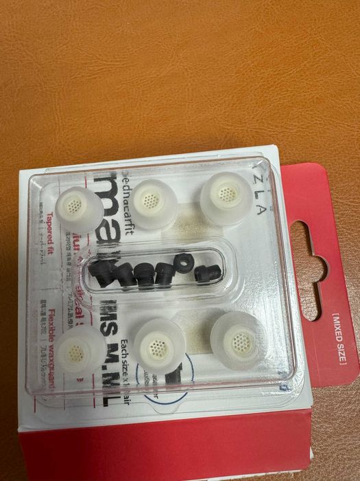 Capa Spigen e pontas silicone para Sony WF-1000XM5