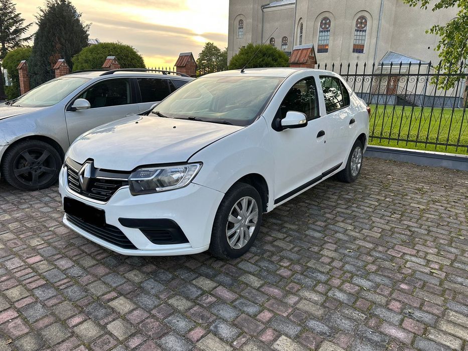 Оренда автомобіля Renault Logan 2019