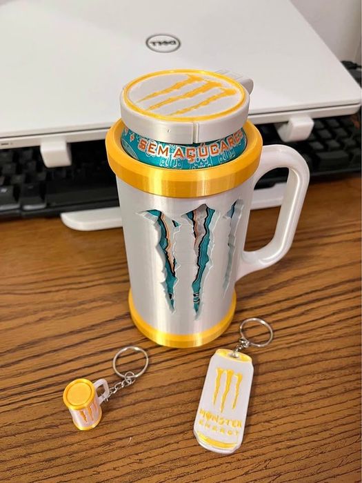 Kit porta lata com abridor e chaveiro