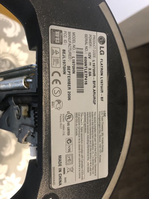 Монитор LG Flatron L1970HR-BF