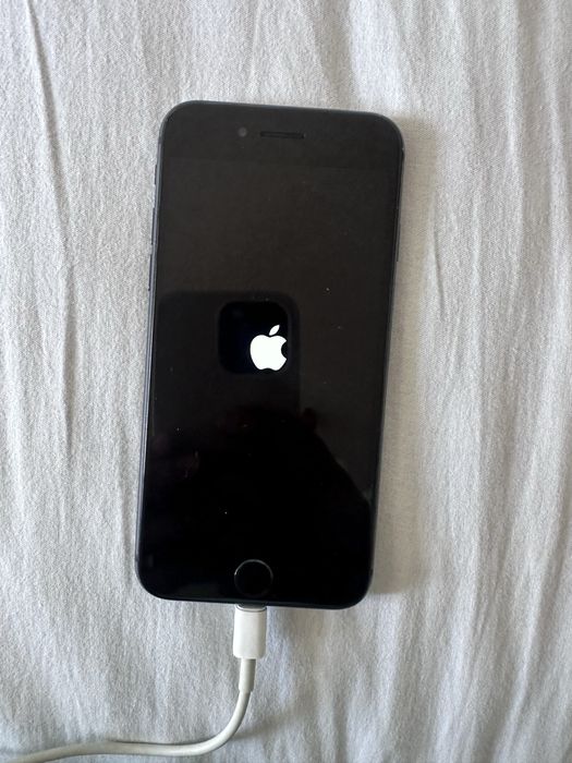 Vendo iphone 8 em otimo estado