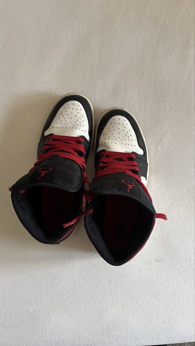 Jordan 1 Mid Original