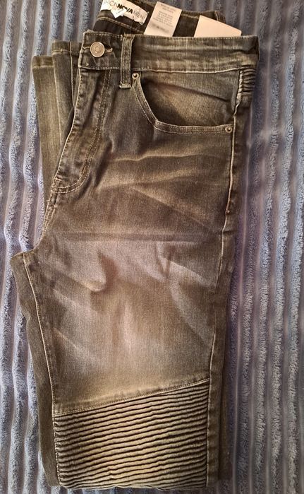 FashionNova Skinny Jeans