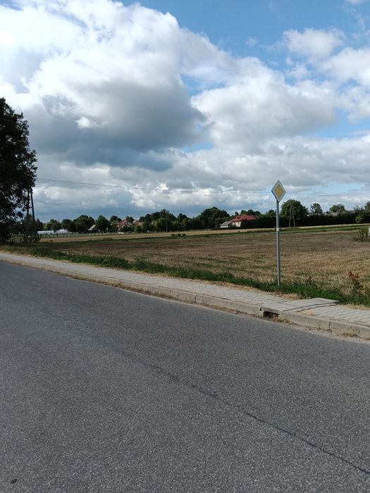 Piękna działka z warunkami zabudowy ROZTOCZE