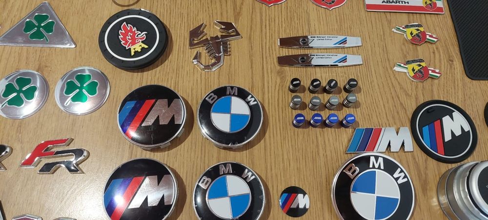 Emblemas BMW Fiat Abarth Seat Alfa Romeo Saab Ford Emblemas Frente laterais mala interiores botão iDrive M Bmw
