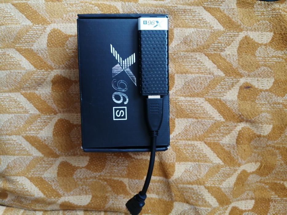 Android TV приставка X96S TV Stick