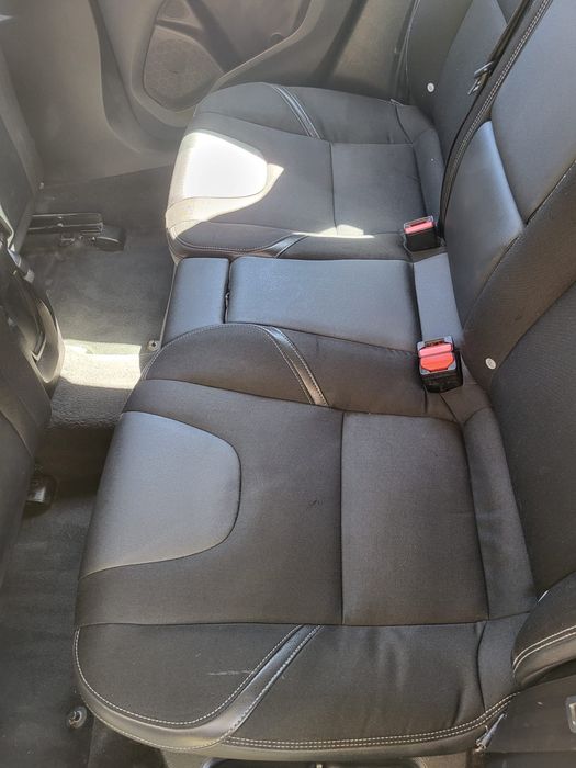 Vendo branco v40 - 2013 excelente estado