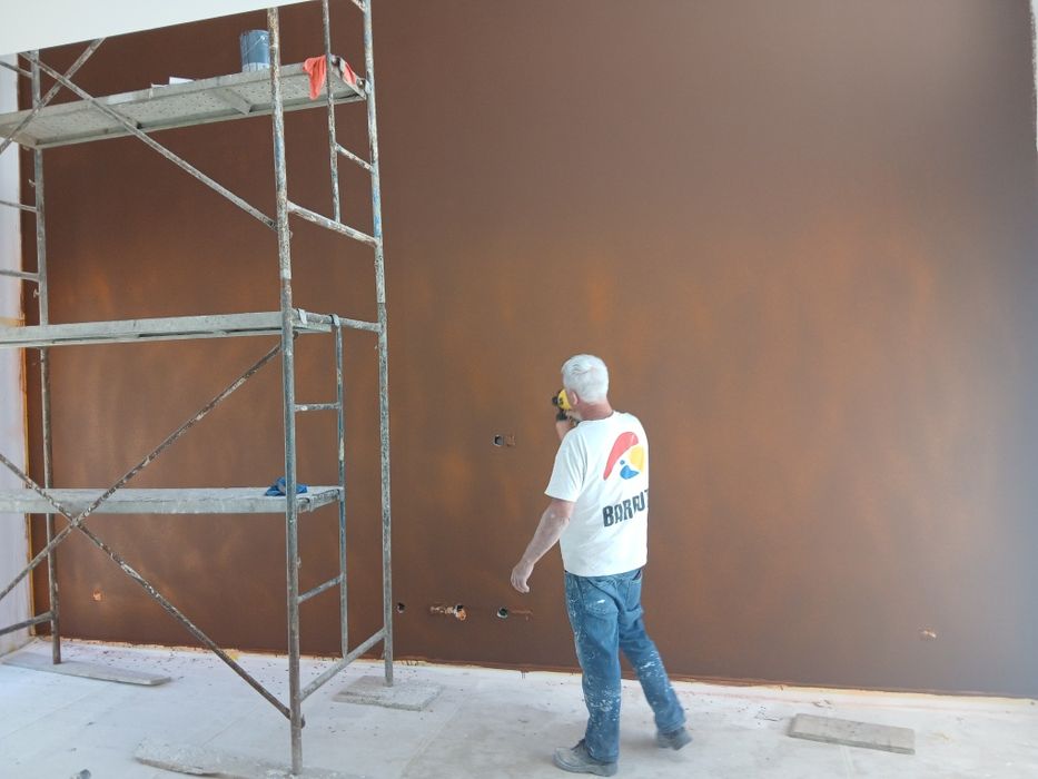 Pinturas e pequenas reparações