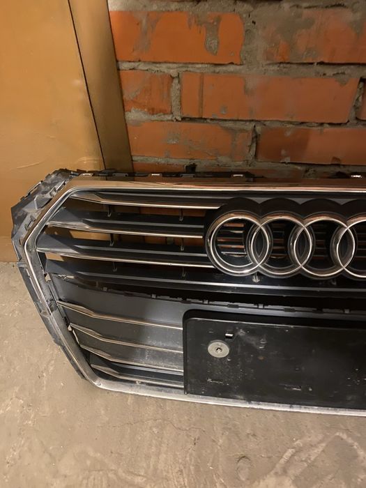 Решітка радіатора Audi A4 B9 / Ауді а4 б9 решітка
